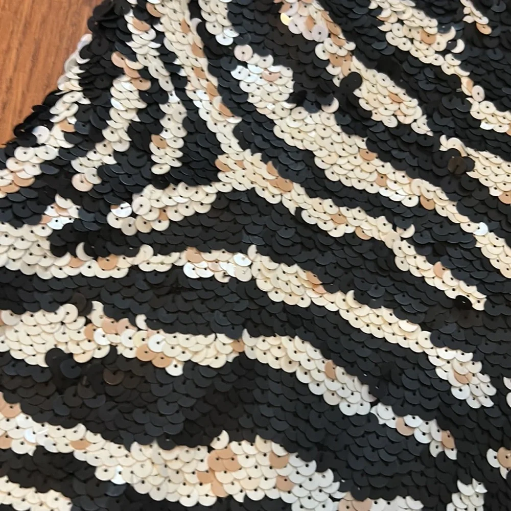Black and ivory white zebra animal print sequins stretch tank top shell. Large - Picture 2 of 5